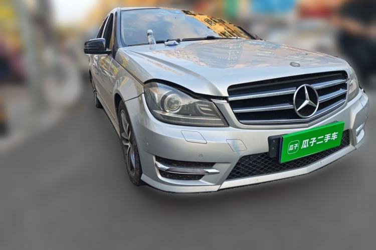 Used Mercedes-Benz C-Class 2013 C 260 Fashion Edition Grand Edition Front Right 45 Deg