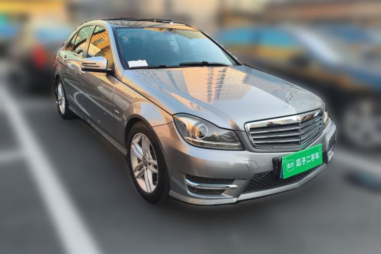 Used Mercedes-Benz C-Class 2013 C 180 Classic Grand Edition Front Right 45 Deg
