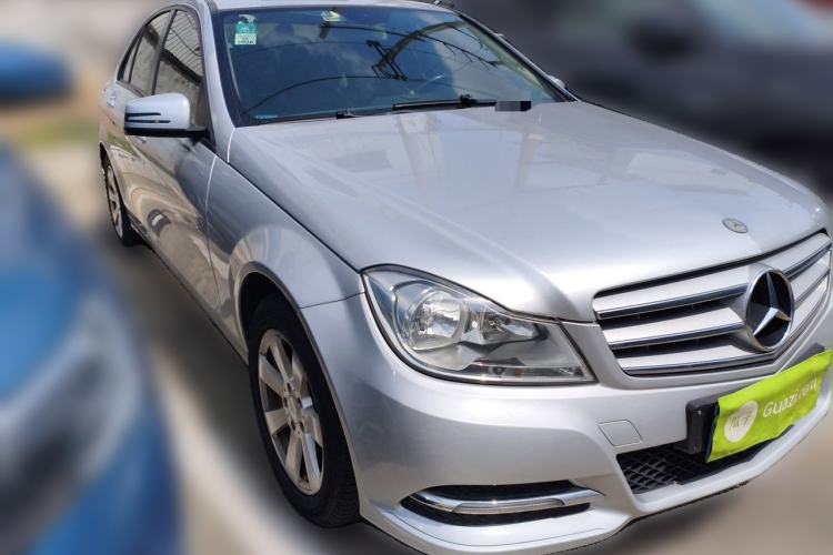 Used Mercedes-Benz C-Class 2013 C 180 CGI Classic Front Right 45 Deg