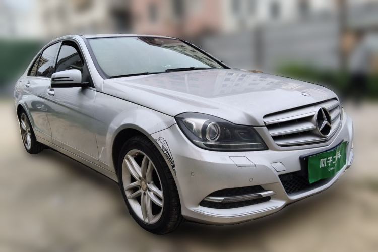Used Mercedes-Benz C-Class 2013 C 260 CGI Fashion Model Front Right 45 Deg
