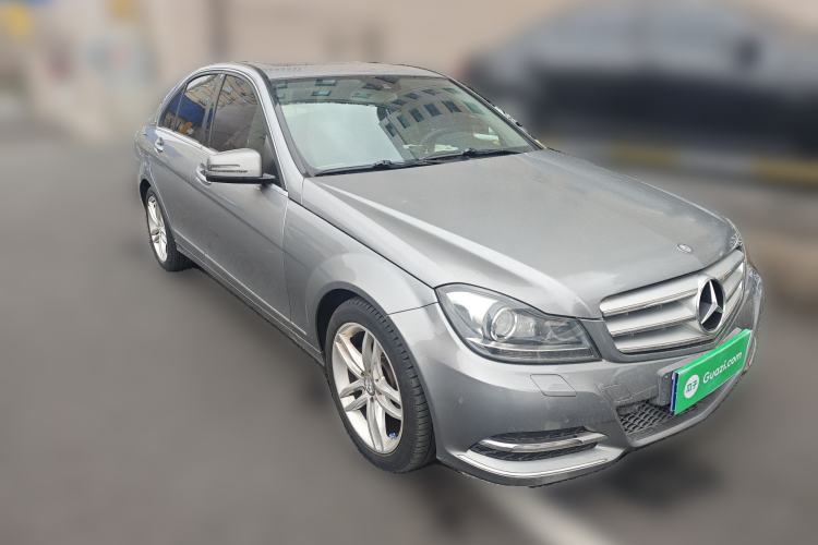 Used Mercedes-Benz C-Class 2013 C 260 CGI Fashion Model Front Right 45 Deg