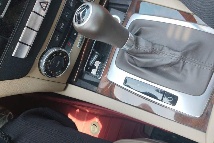 Used Mercedes-Benz C-Class 2013 C 260 CGI Elegant Model Gear Lever