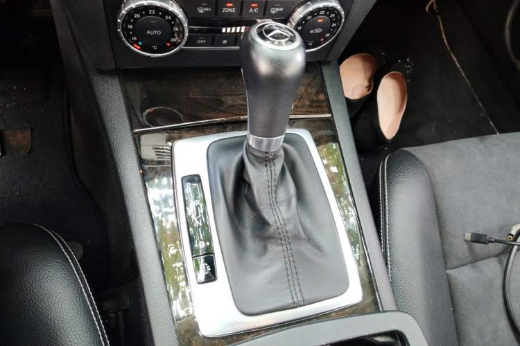 Used Mercedes-Benz C-Class 2013 C 260 Fashion Edition Grand Edition Gear Lever