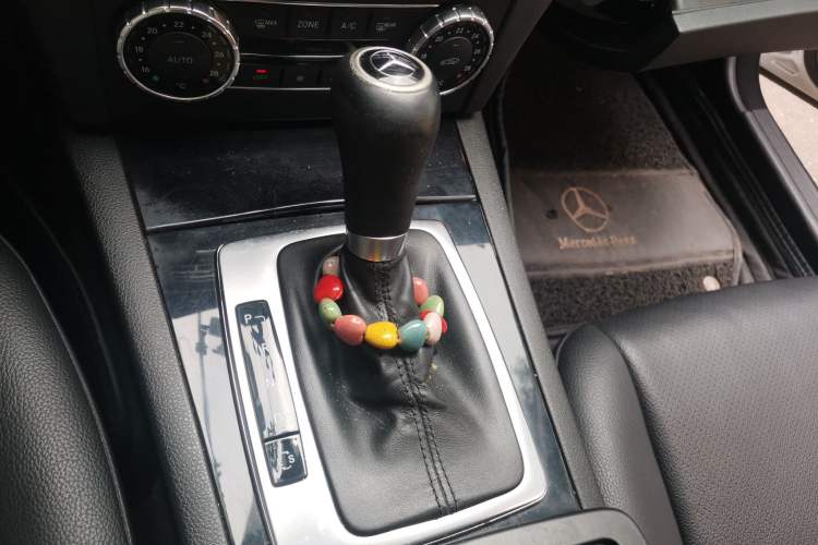 Used Mercedes-Benz C-Class 2013 C 180 CGI Classic Gear Lever