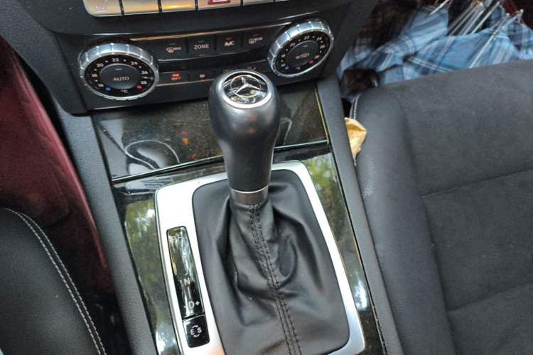 Used Mercedes-Benz C-Class 2013 C 260 Fashion Edition Grand Edition Gear Lever