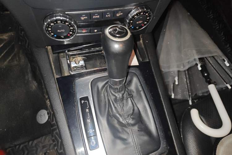 Used Mercedes-Benz C-Class 2013 C 180 CGI Classic Gear Lever