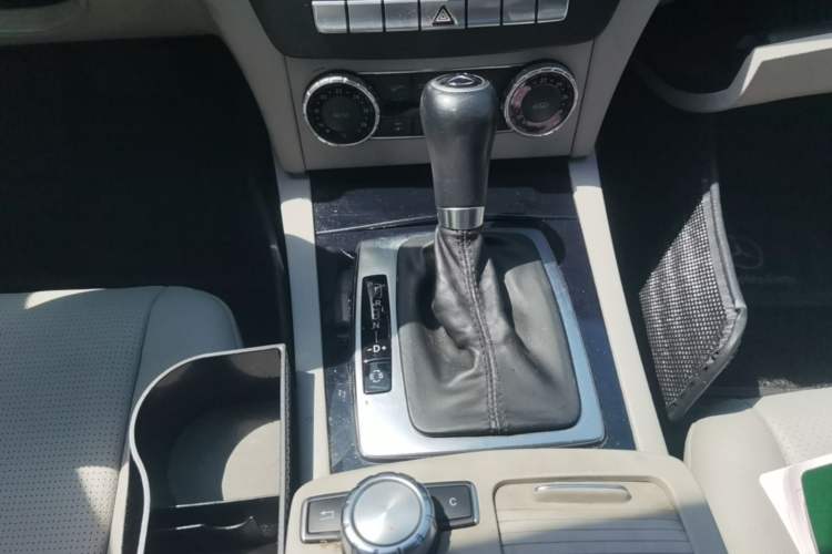 Used Mercedes-Benz C-Class 2013 C 180 Classic Grand Edition Gear Lever