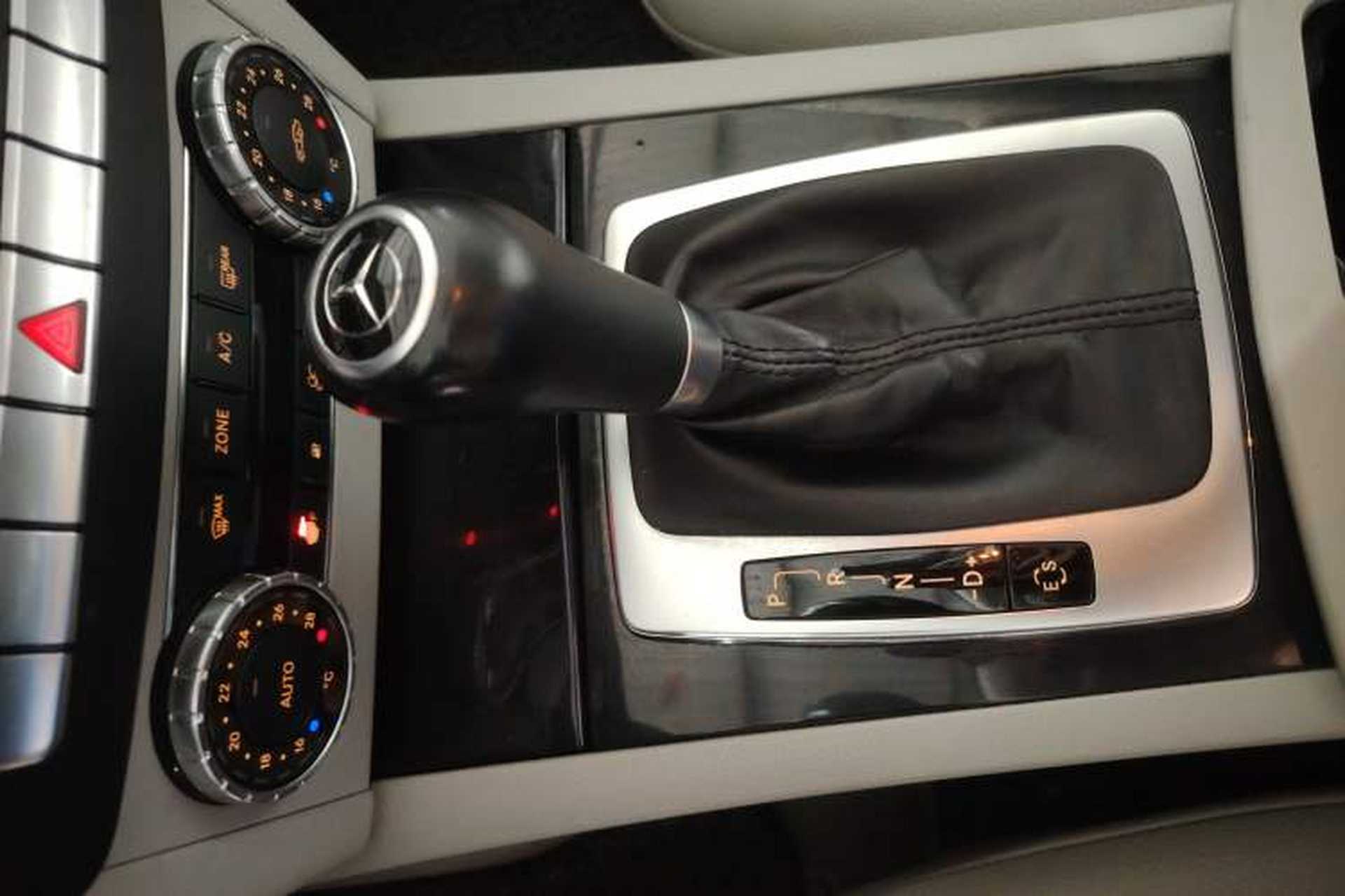 Used Mercedes-Benz C-Class 2013 C 180 Classic Grand Edition Gear Lever