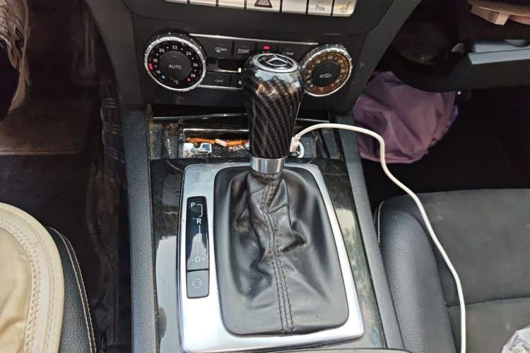 Used Mercedes-Benz C-Class 2013 C 260 Fashion Edition Grand Edition Gear Lever