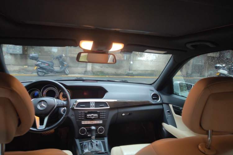 Used Mercedes-Benz C-Class 2013 C 260 CGI Fashion Model Headliner