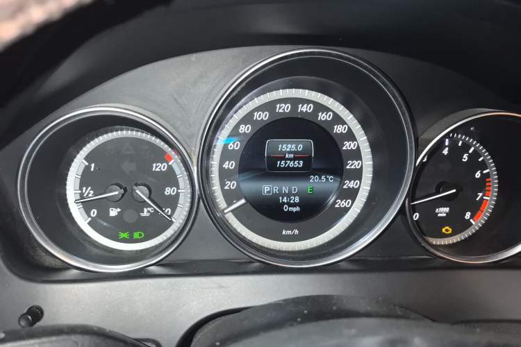 Used Mercedes-Benz C-Class 2013 C 180 Classic Grand Edition Instrument Cluster