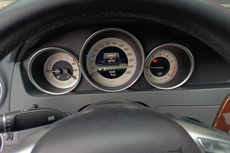 Used Mercedes-Benz C-Class 2013 C 260 CGI Elegant Model Instrument Cluster