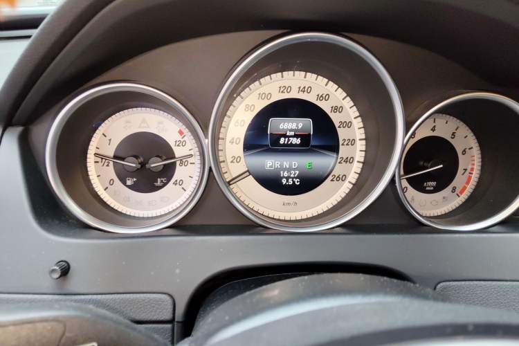 Used Mercedes-Benz C-Class 2013 C 260 CGI Fashion Model Instrument Cluster