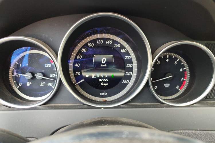 Used Mercedes-Benz C-Class 2013 C 180 Classic Grand Edition Instrument Cluster