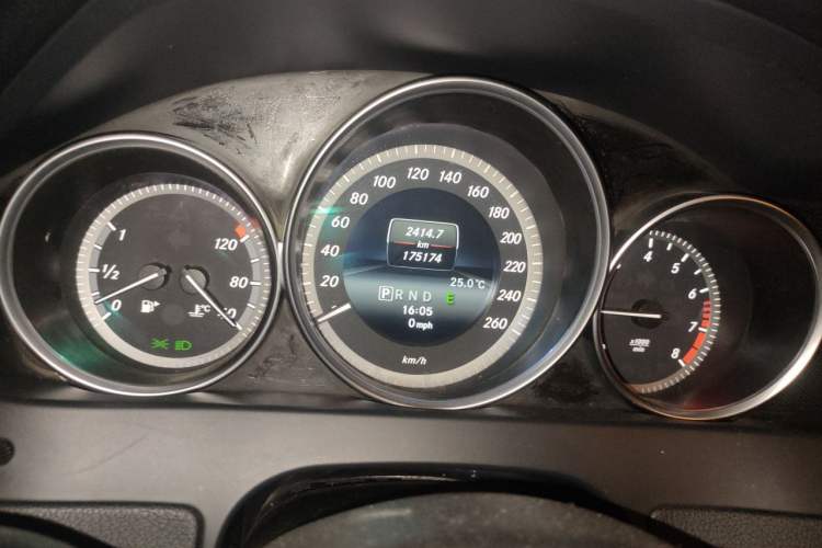 Used Mercedes-Benz C-Class 2013 C 180 Classic Grand Edition Instrument Cluster