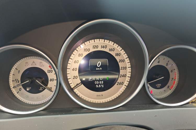 Used Mercedes-Benz C-Class 2013 C 260 CGI Fashion Model Instrument Cluster