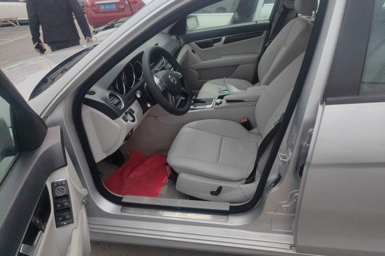 Used Mercedes-Benz C-Class 2013 C 180 Classic Grand Edition Left Front Seat