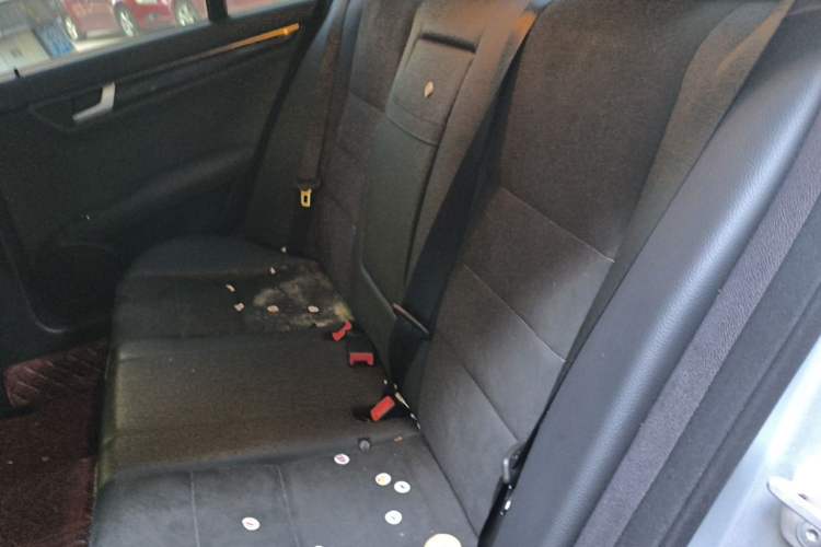 Used Mercedes-Benz C-Class 2013 C 260 Fashion Edition Grand Edition Left Rear Seat