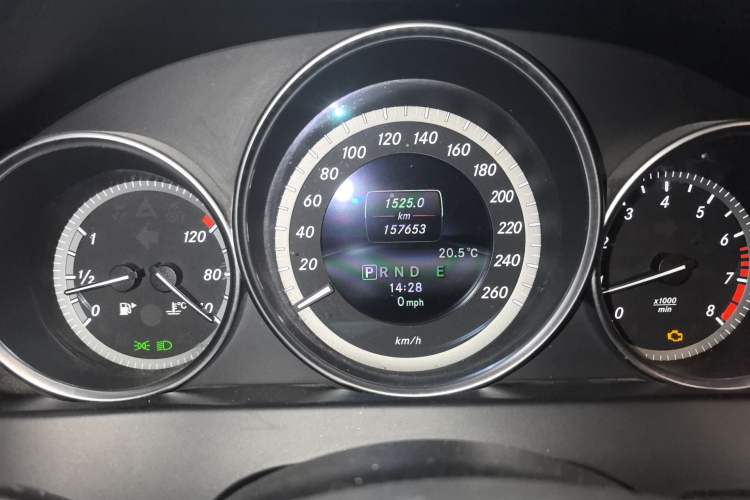 Used Mercedes-Benz C-Class 2013 C 180 Classic Grand Edition Odometer Close Up