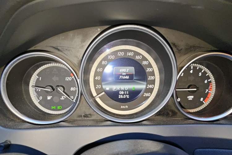 Used Mercedes-Benz C-Class 2013 C 180 CGI Classic Odometer Close Up