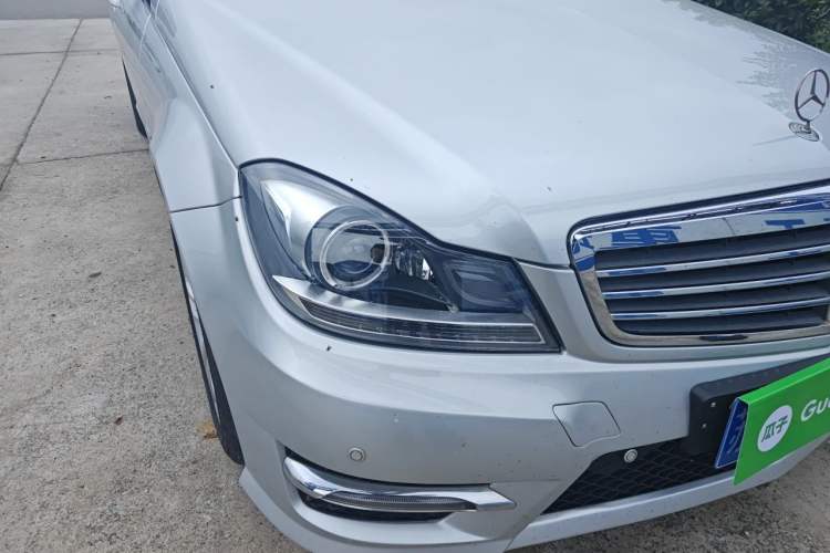 Used Mercedes-Benz C-Class 2013 C 180 CGI Classic Right Front Headlight