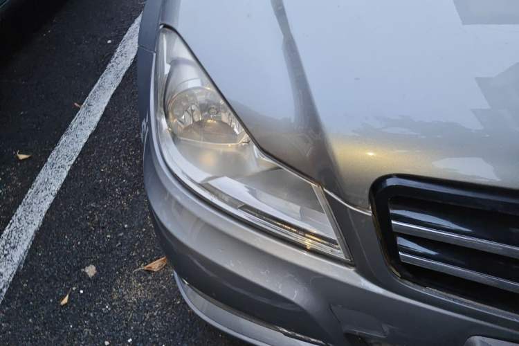 Used Mercedes-Benz C-Class 2013 C 180 CGI Classic Right Front Headlight