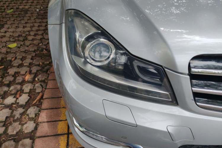 Used Mercedes-Benz C-Class 2013 C 260 Fashion Edition Grand Edition Right Front Headlight