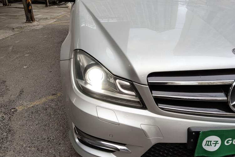 Used Mercedes-Benz C-Class 2013 C 260 CGI Fashion Model Right Front Headlight