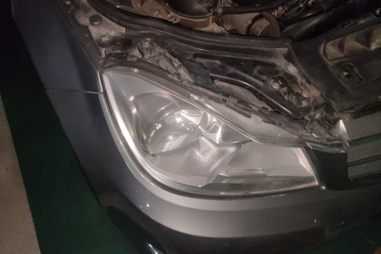 Used Mercedes-Benz C-Class 2013 C 180 Classic Grand Edition Right Front Headlight