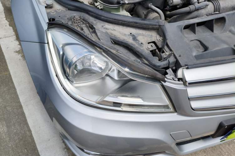 Used Mercedes-Benz C-Class 2013 C 180 CGI Classic Right Front Headlight