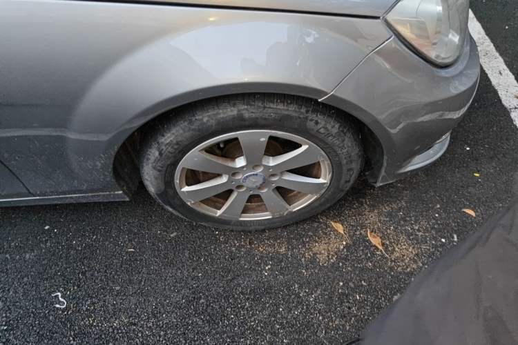 Used Mercedes-Benz C-Class 2013 C 180 CGI Classic Right Front Wheel Hub