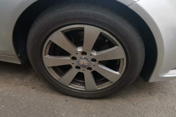 Used Mercedes-Benz C-Class 2013 C 180 CGI Classic Right Front Wheel Hub