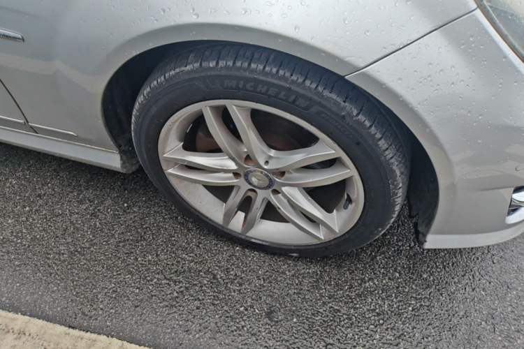 Used Mercedes-Benz C-Class 2013 C 260 CGI Elegant Model Right Front Wheel Hub