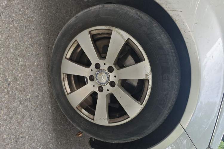 Used Mercedes-Benz C-Class 2013 C 180 CGI Classic Right Front Wheel Hub