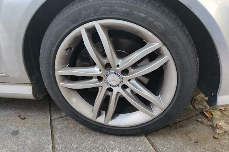 Used Mercedes-Benz C-Class 2013 C 260 Fashion Edition Grand Edition Right Front Wheel Hub