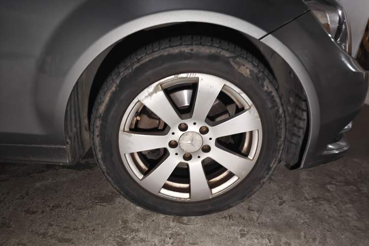 Used Mercedes-Benz C-Class 2013 C 180 CGI Classic Right Front Wheel Hub