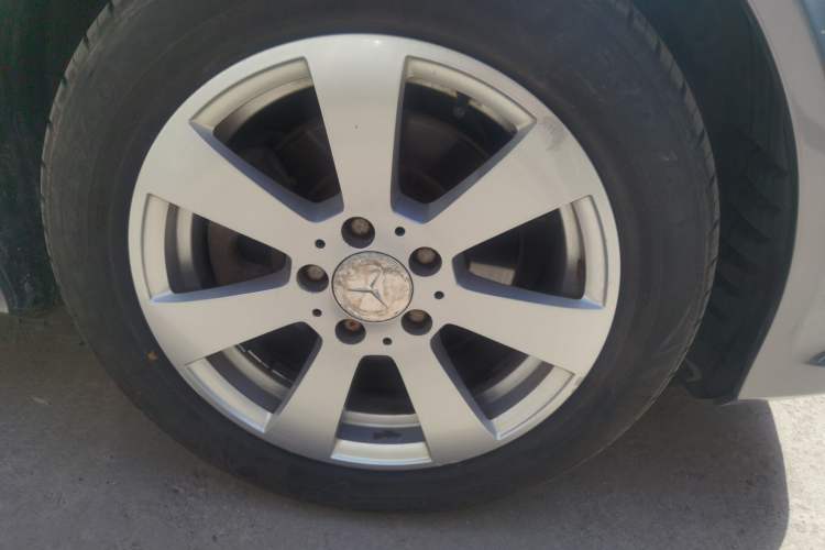 Used Mercedes-Benz C-Class 2013 C 180 CGI Classic Right Front Wheel Hub