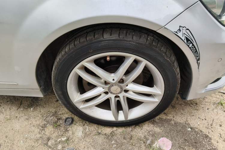 Used Mercedes-Benz C-Class 2013 C 260 CGI Fashion Model Right Front Wheel Hub