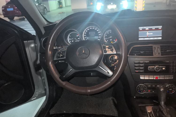 Used Mercedes-Benz C-Class 2013 C 180 Classic Grand Edition Steering Wheel