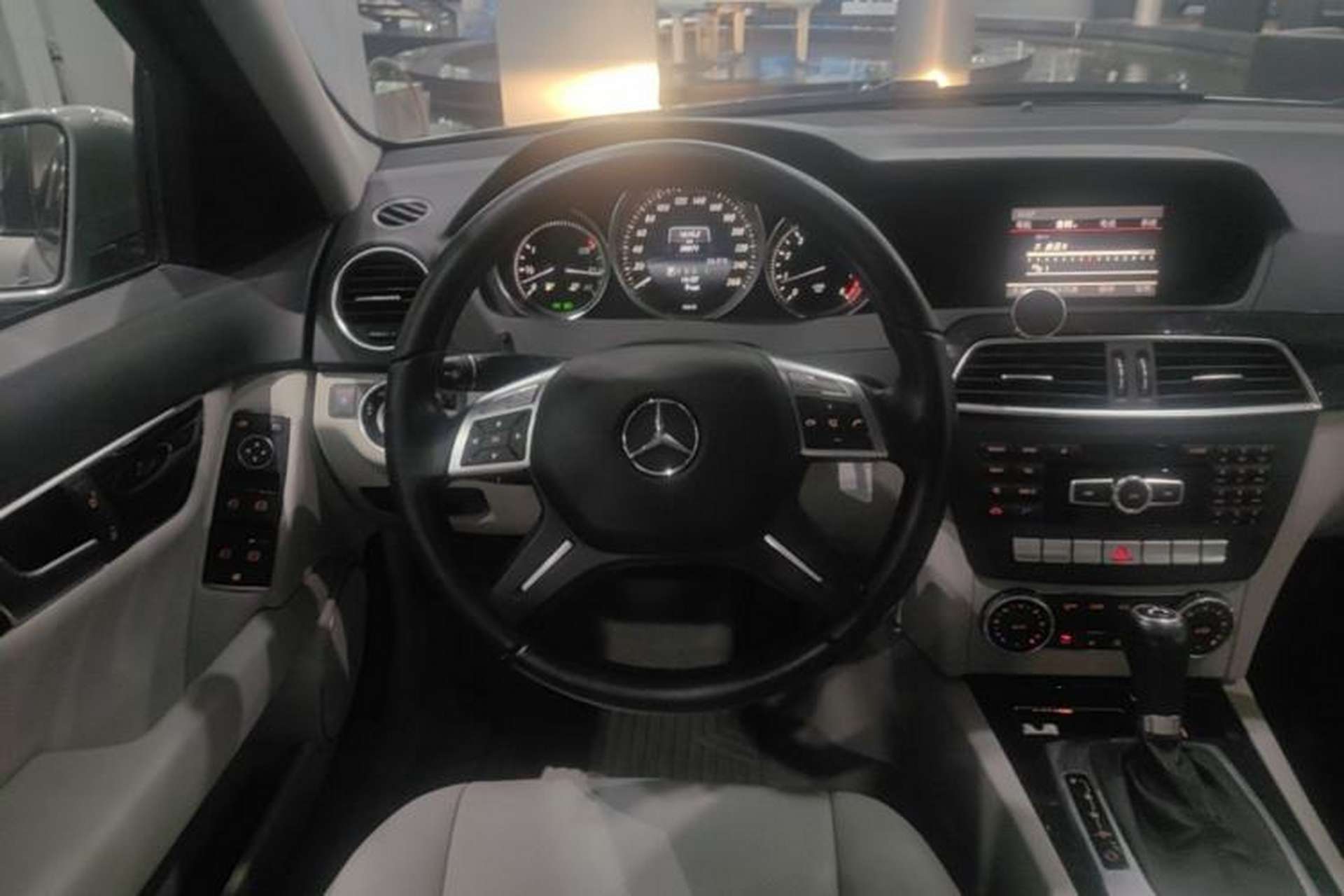Used Mercedes-Benz C-Class 2013 C 180 Classic Grand Edition Steering Wheel