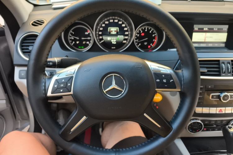 Used Mercedes-Benz C-Class 2013 C 180 Classic Grand Edition Steering Wheel