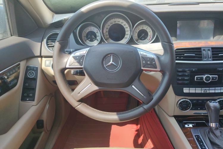 Used Mercedes-Benz C-Class 2013 C 260 CGI Elegant Model Steering Wheel