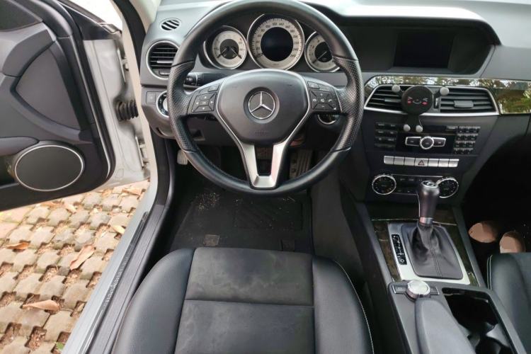 Used Mercedes-Benz C-Class 2013 C 260 Fashion Edition Grand Edition Steering Wheel