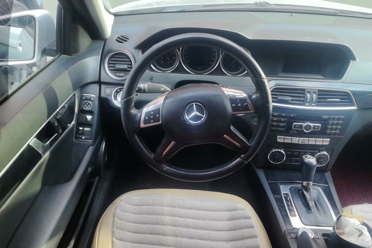 Used Mercedes-Benz C-Class 2013 C 180 CGI Classic Steering Wheel