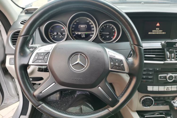 Used Mercedes-Benz C-Class 2013 C 180 CGI Classic Steering Wheel