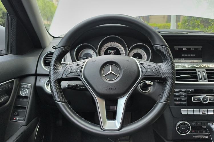 Used Mercedes-Benz C-Class 2013 C 260 Fashion Edition Grand Edition Steering Wheel
