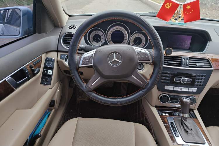 Used Mercedes-Benz C-Class 2013 C 260 CGI Elegant Model Steering Wheel