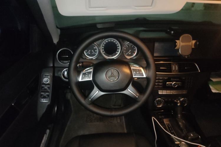 Used Mercedes-Benz C-Class 2013 C 180 Classic Grand Edition Steering Wheel