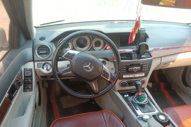 Used Mercedes-Benz C-Class 2013 C 260 CGI Elegant Model Steering Wheel