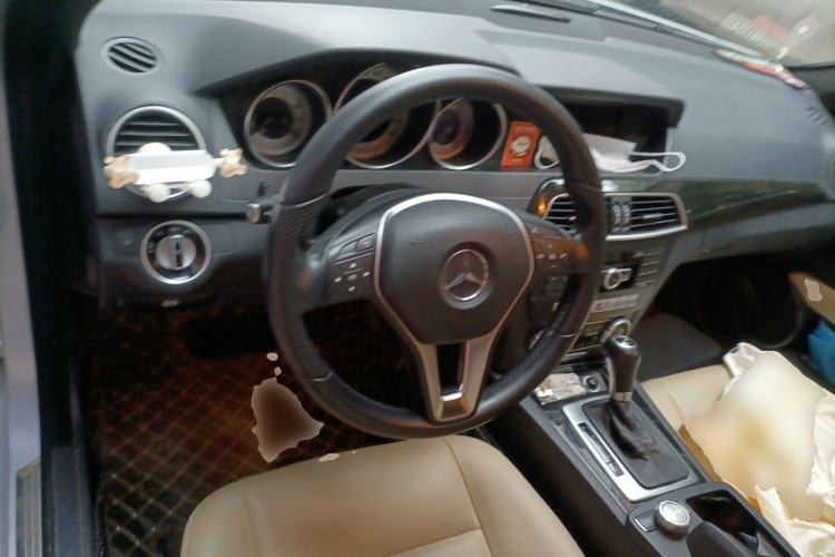 Used Mercedes-Benz C-Class 2013 C 260 CGI Fashion Model Steering Wheel